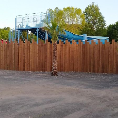 Mobilhome Bien Equipe Et Climatise Mimizan Exterior foto